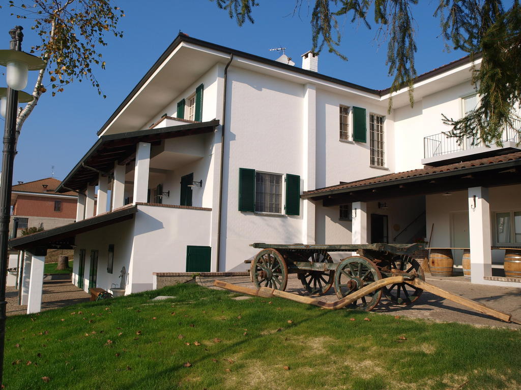 Agriturismo Sette Colli Ferrere Luaran gambar